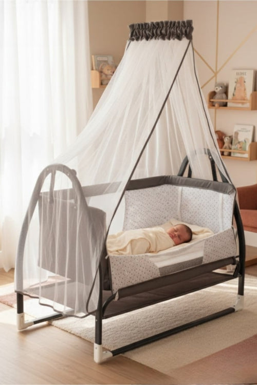 Koza Co-Sleeper Babywieg met Schommelfunctie, Opbergmand & Tule – 50 × 100 cm – Zwart